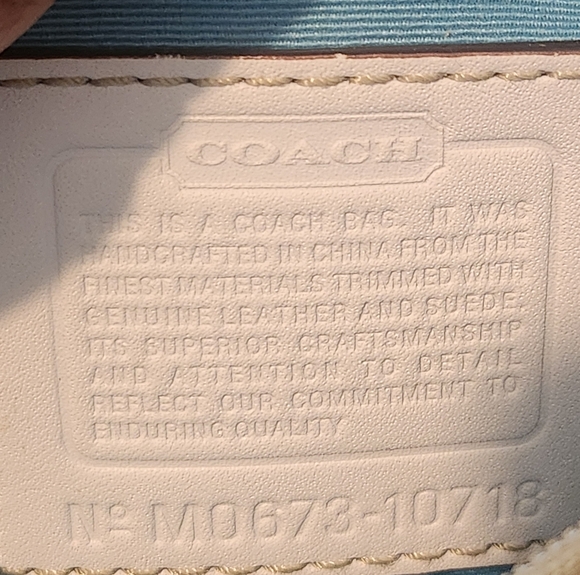 EUC COACH HAMPTON MULTICOLOR PASTEL WATERCOLOR STRIPE CROSSBODY - Picture 14 of 15